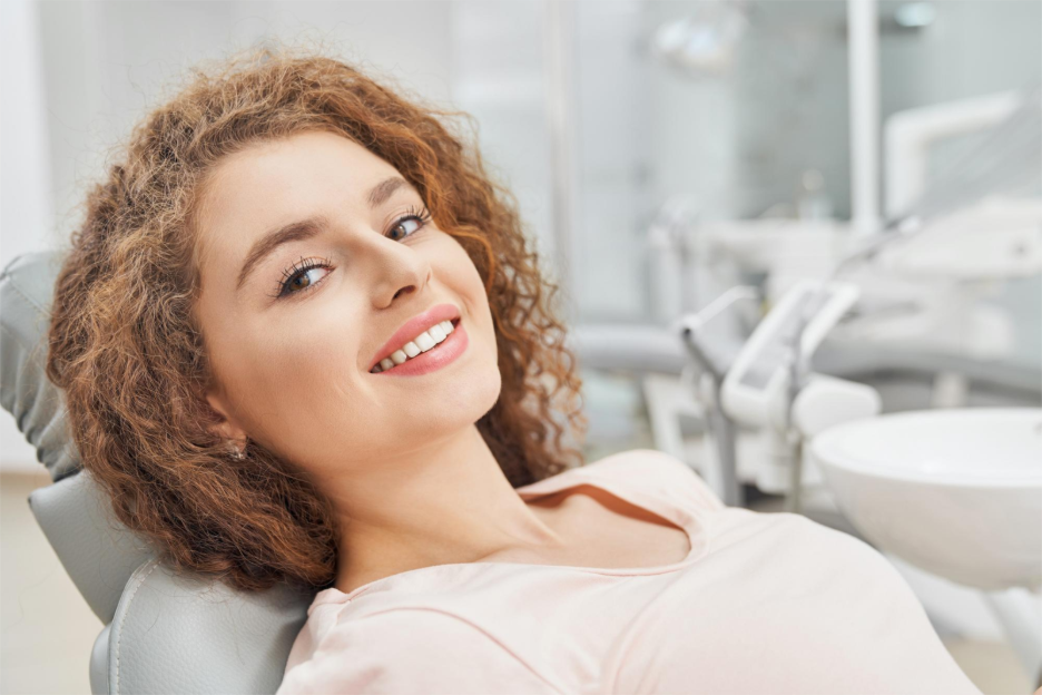 Lumiere Cosmetic and Implant Dentistry | Designing the Perfect Smile Makeover: What to Expect Smile Makeover